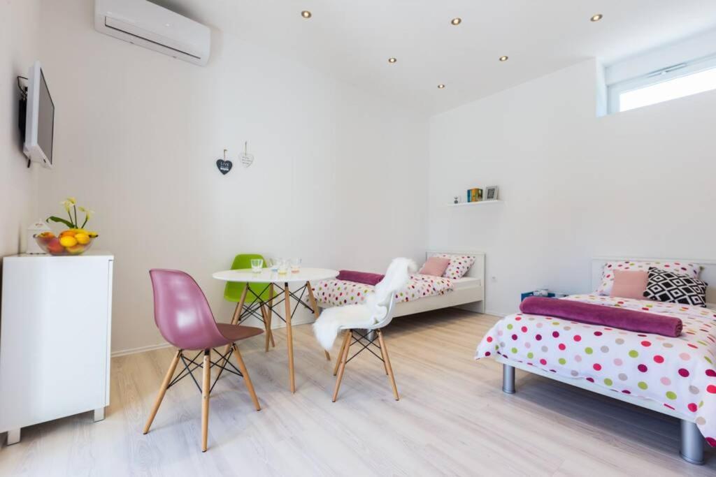 Candy Ap.-Near Center,Bus,Beach+Free Parking Place Zadar Extérieur photo